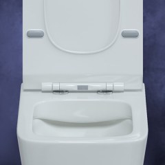 082121